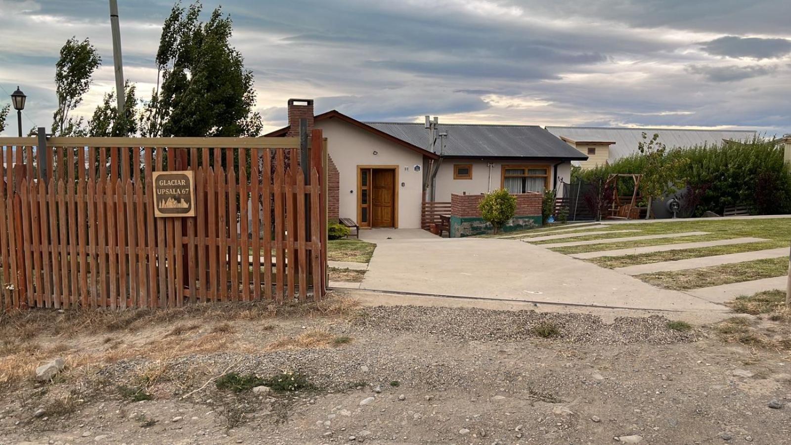 SHOTEL Calafate Esterno foto